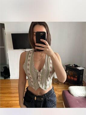 Vintage Floral Stripe Cropped Button Vest - Cream with Pink & Green